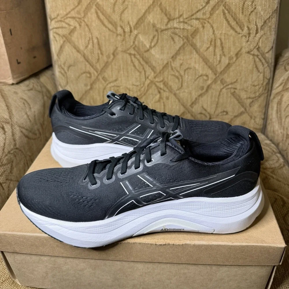 ASICS Gel-Kayano 32 Black White 1012B838 Women's Size 11 Running Shoes